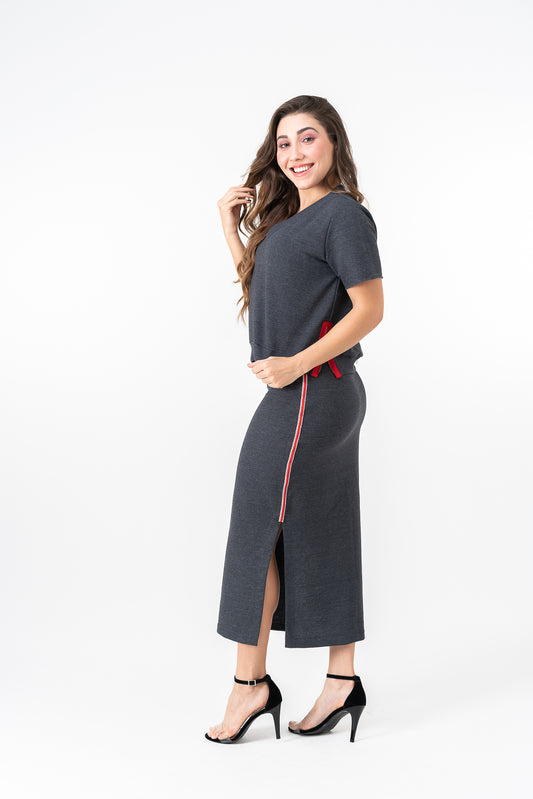 Conjunto Moletom Feminino com Saia e Blusa Estilo Casual