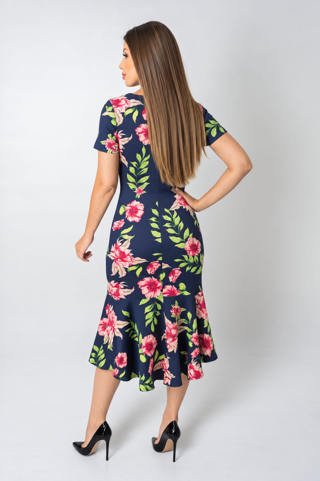 Vestido Tubinho Preto Estampa Floral