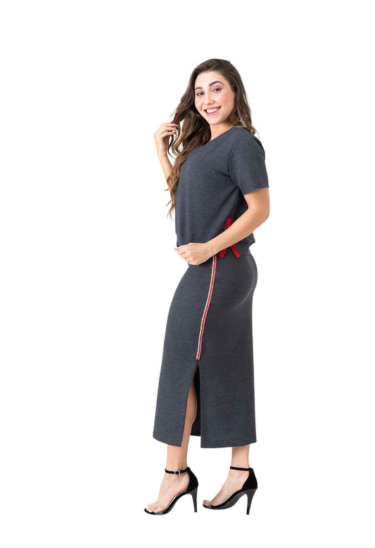 Conjunto Moletom Feminino com Saia e Blusa Estilo Casual