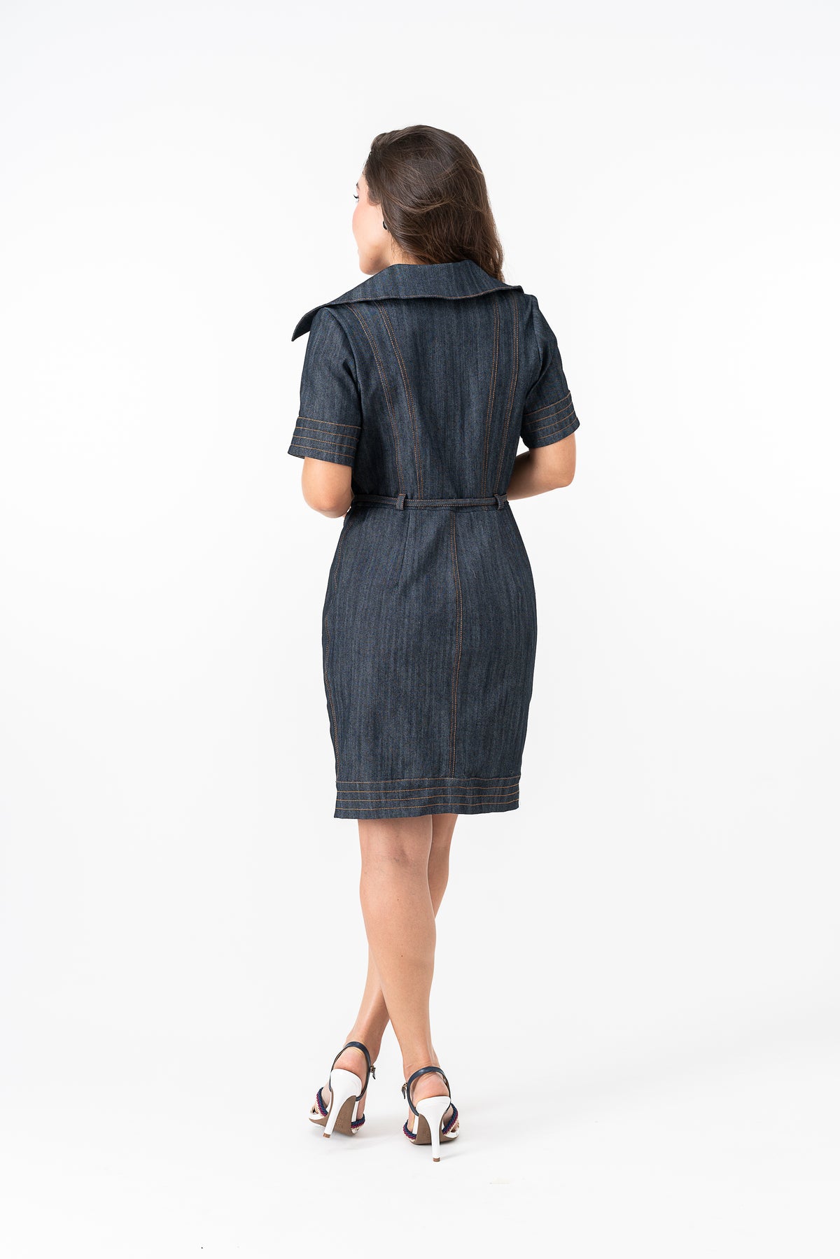 Vestido Jeans Midi com Bolsos e Elastano