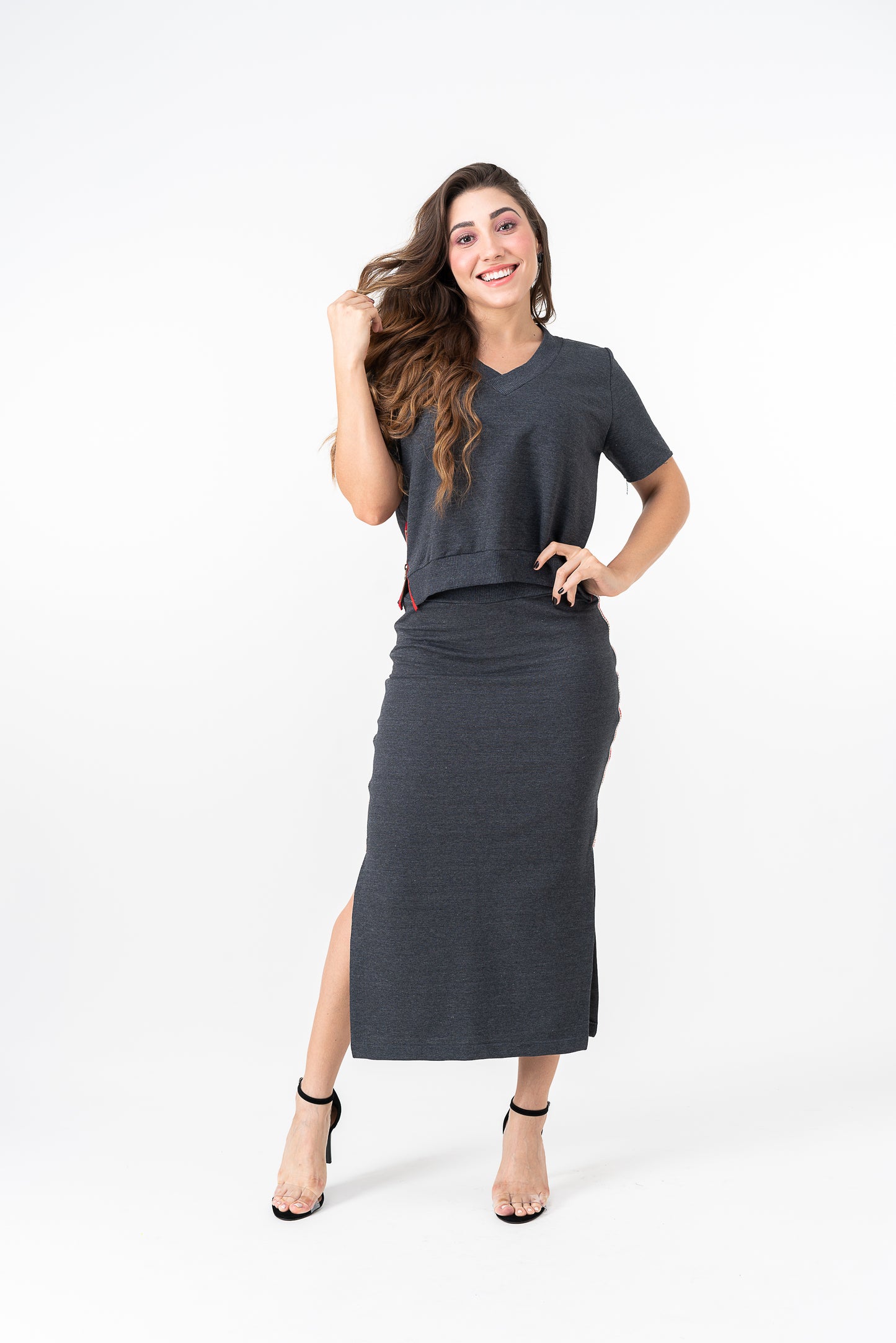 Conjunto Moletom Feminino com Saia e Blusa Estilo Casual