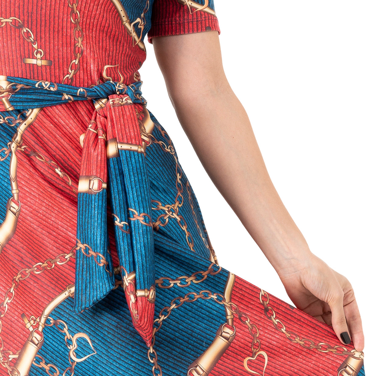 Vestido Midi Godê em Coloração Azul e Vermelho