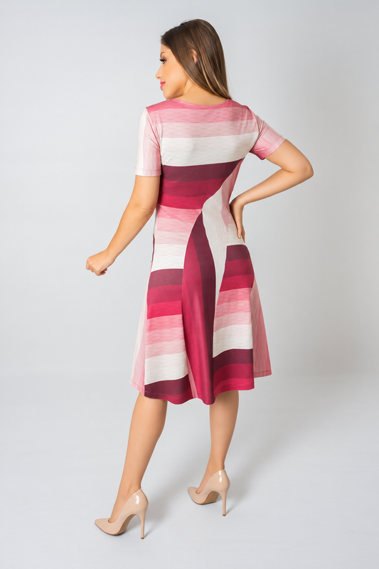 Vestido de Verão Com Recortes Elegance